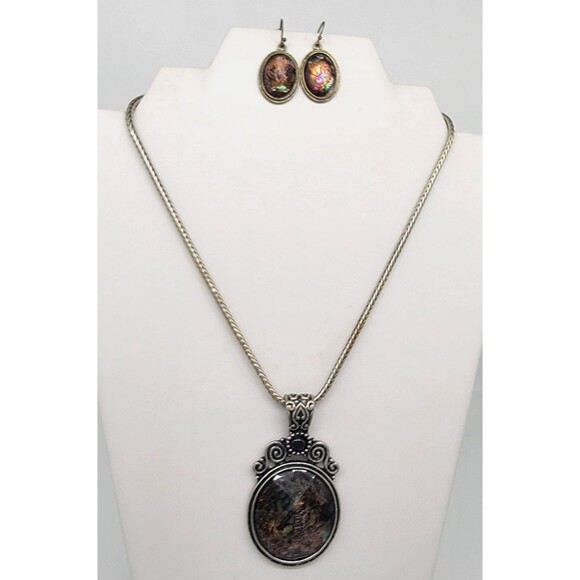 Kenneth Cole Abalone Shell Necklace Earrings Set Silver Tone Metal Swirl Ornate - Picture 10 of 17